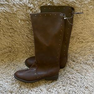 New Without Tags Sugar Brown Tall Boots. Size 5
